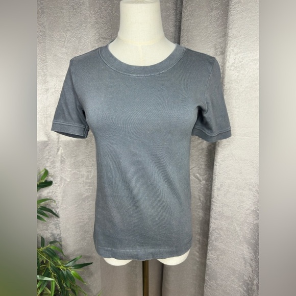 Zara Women’s Crew Neck Short Sleeve Tee Gray Wash Sz XS - Picture 1 of 10